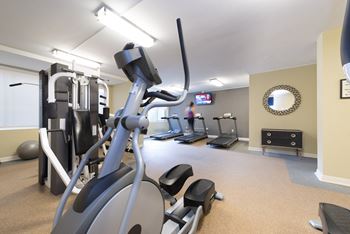 State-of-the-art fitness center 
